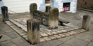 Chapel en le Frith, The Stocks (Close-up)