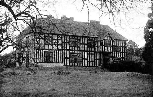 Old Postcard of “The Pounds” (Dymock)